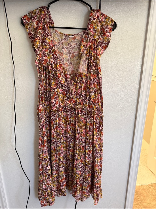 Old Navy Dresses & Skirts - Old Navy Floral Ruffle Midi Dress in Red, Yellow, Pink